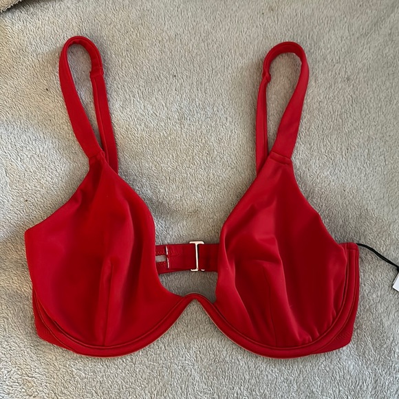 Red bikini top - Picture 1 of 4